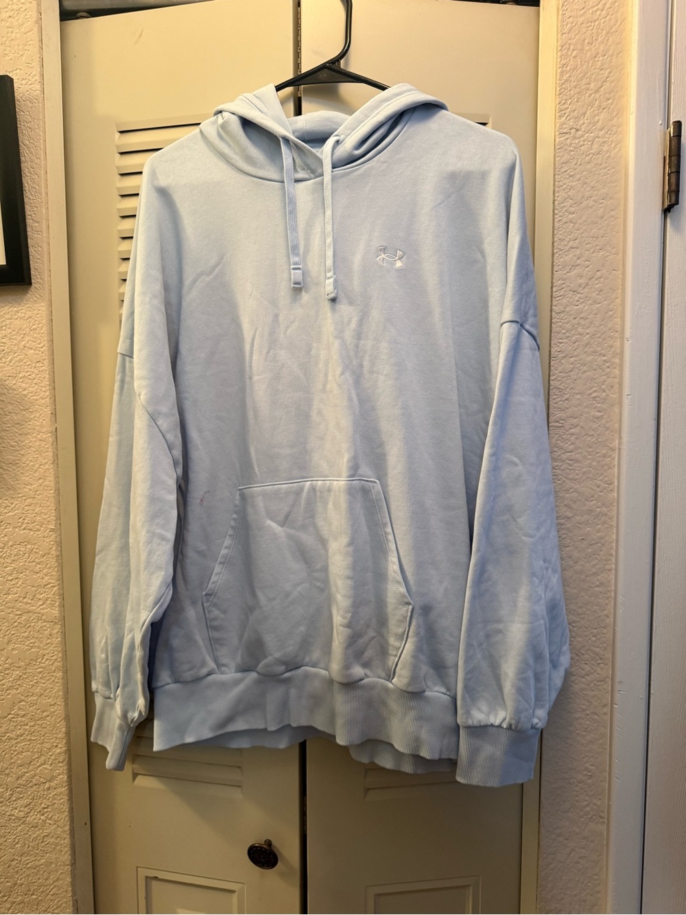 Under Armour Men’s Light Blue Pullover Hoodie